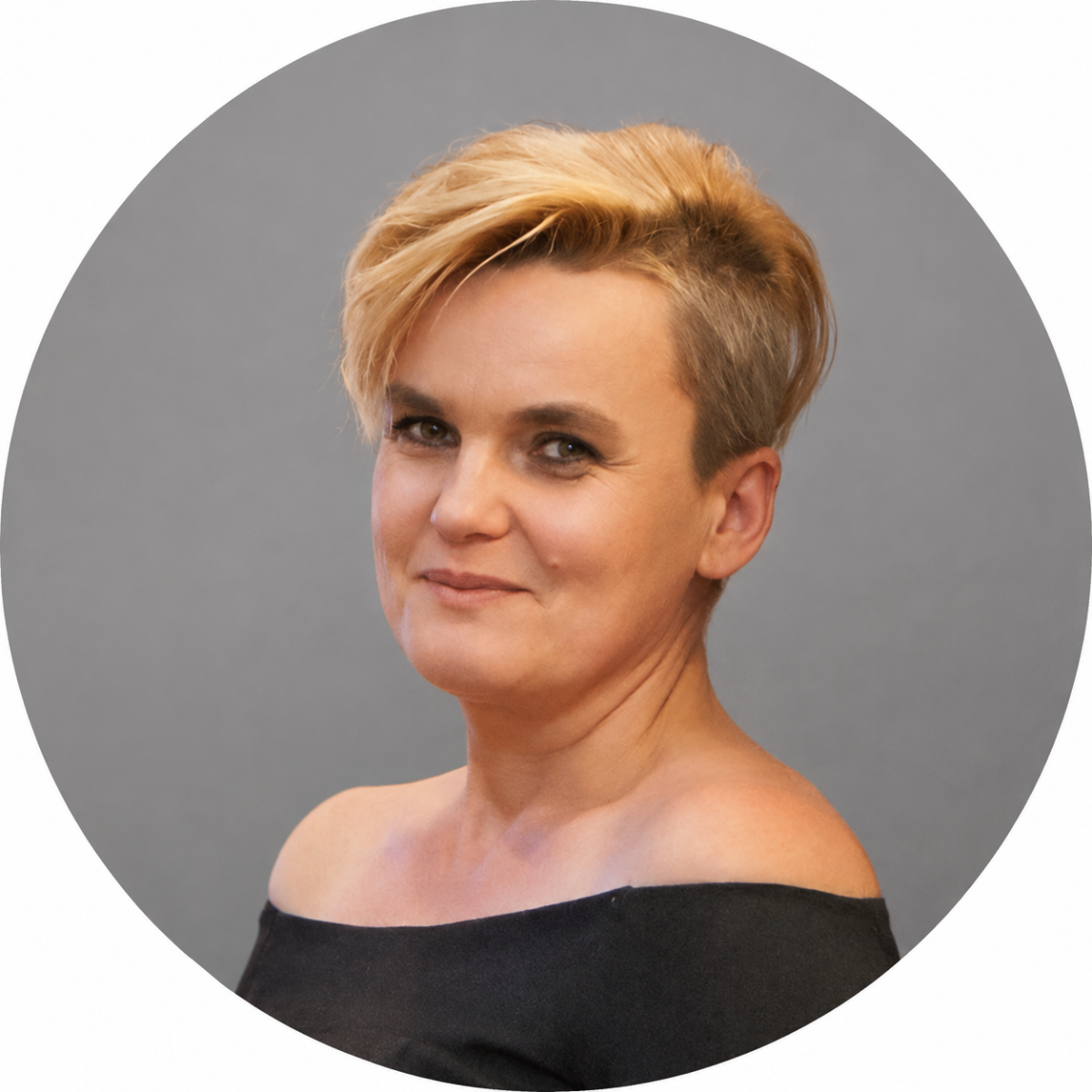 PhDr.  Erika Majorošová RSc.