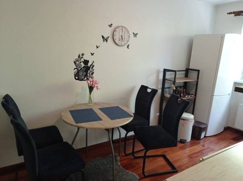 829302_d06e502d2ba52dd6c4ec3151987d2d7f (1).jpg